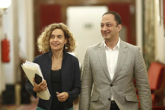 La presidenta del Congreso de los Diputados, Meritxell Batet, y el vicepresidente segundo, Alfonso Rodríguez Gómez de Celis, acuden a una reunión de la Mesa.