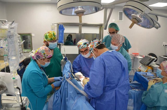 Intervención quirúrgica en el Hospital de Jaén/Archivo