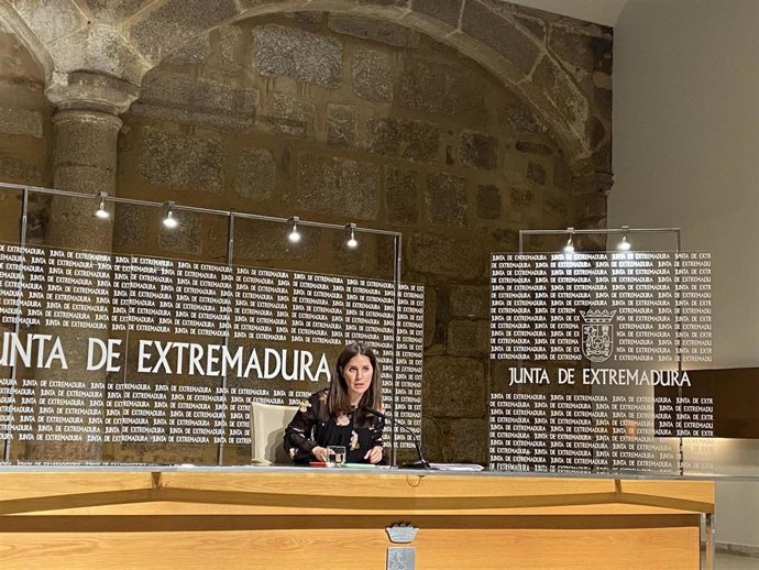 La consejera de Igualdad y portavoz de la Junta de Extremadura, Isabel Gil Rosiña