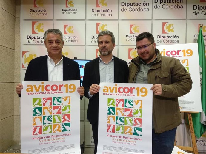 Sánchez (centro) presenta Avicor 2019