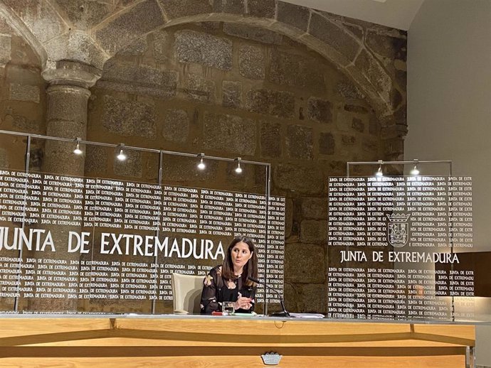 La consejera de Igualdad y portavoz de la Junta de Extremadura, Isabel Gil Rosiña