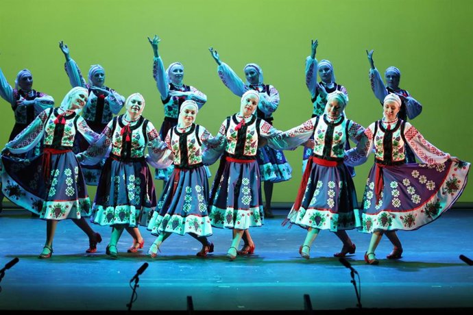 Festival de las Naciones en el Teatro Gayarre para celebrar el Día de Navarra