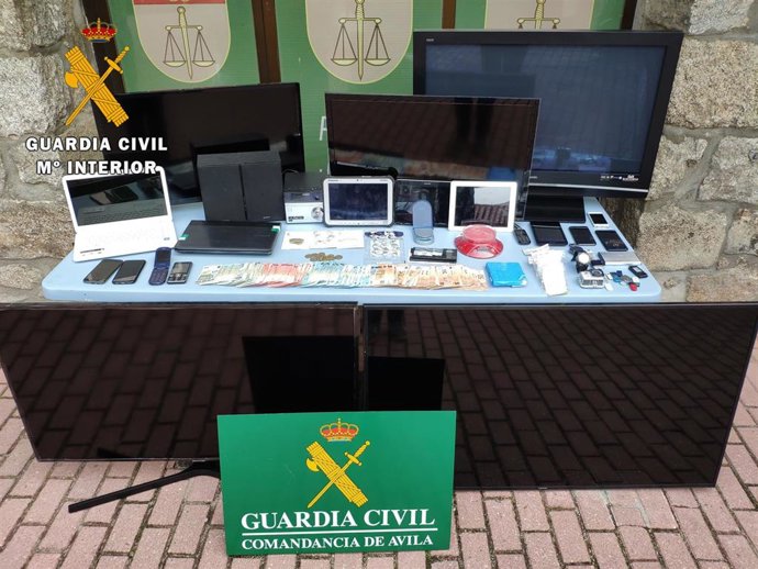 Desmantelado un punto de venta de cocaína en Cebreros (Ávila).