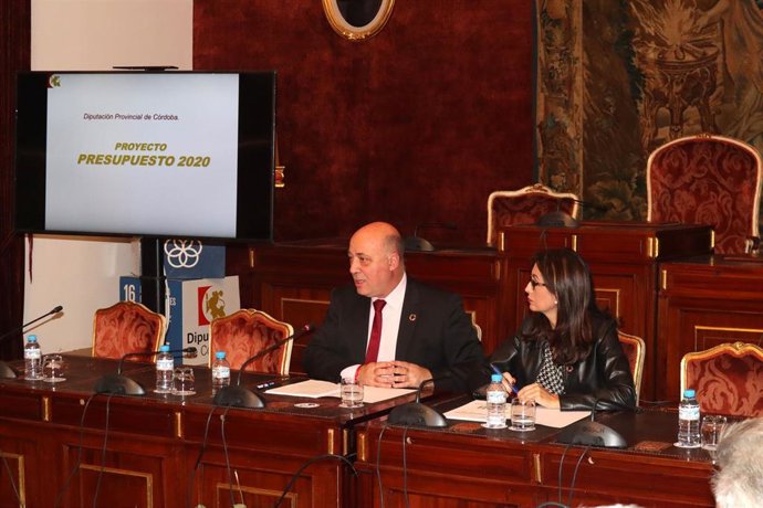 Antonio Ruiz y Felisa Cañete presentan el proyecto de presupuesto de la Diputación de Córdoba para 2020
