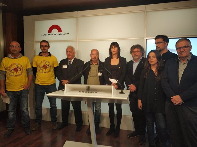 Representantes de JxCat, ERC, CUP y grupos de apoyo a los detenidos.