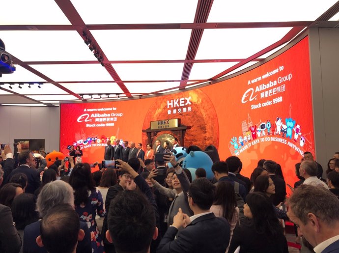 Debut de Alibaba en la Bolsa de Hong Kong