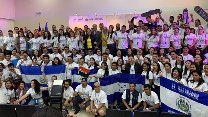 Encuentro SICA Joven en El Salvador, con apoyo de la Generalitat.