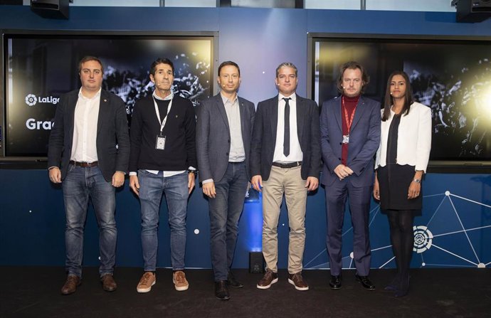 Luis Gil y resto de participantes de LaLiga en el primer 'Showcase' tecnológico de la patronal de clubs