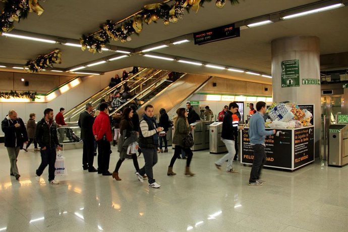 El metro en Navidad
