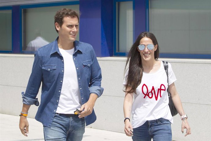Albert Rivera, muy centrado en Malú: "Permitidme que me dedique a ser (:) mejor padre, mejor pareja"