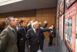 Visita a la exposición en la Cámara.