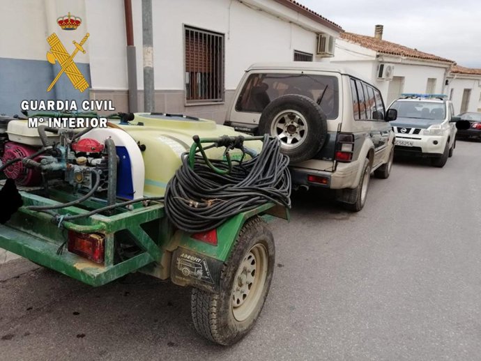 Cuba de fumigar recuperada por la Guardia Civil