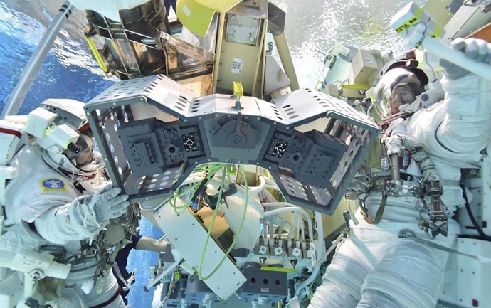 La NASA diseña un garaje para robots fuera de la Estación Espacial