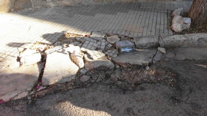 Aceras en mal estado en  Playa de Palma.
