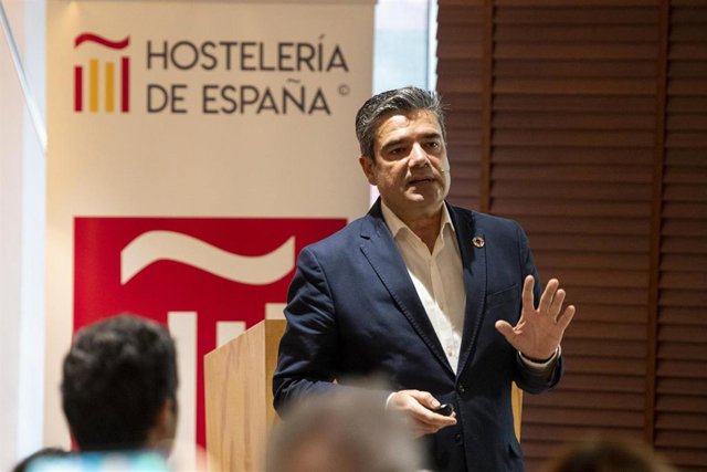 El secretario general de Hostelería de España, Emilio Gallego, en la presentación del Anuario en Madrid.