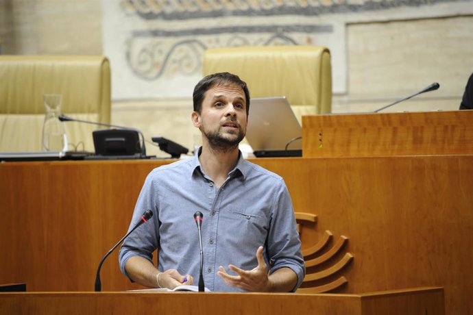 El diputados de Unidas por Extremadura Álvaro Jaén