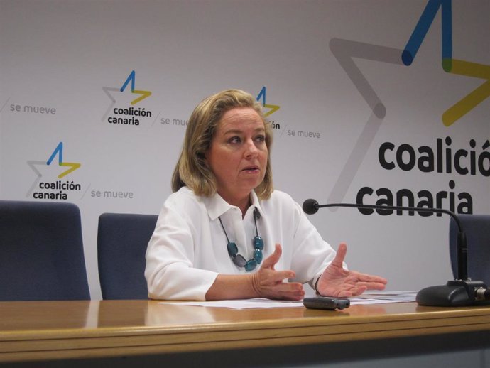 La diputada de Coalición Canaria, Ana Oramas, en rueda de prensa.
