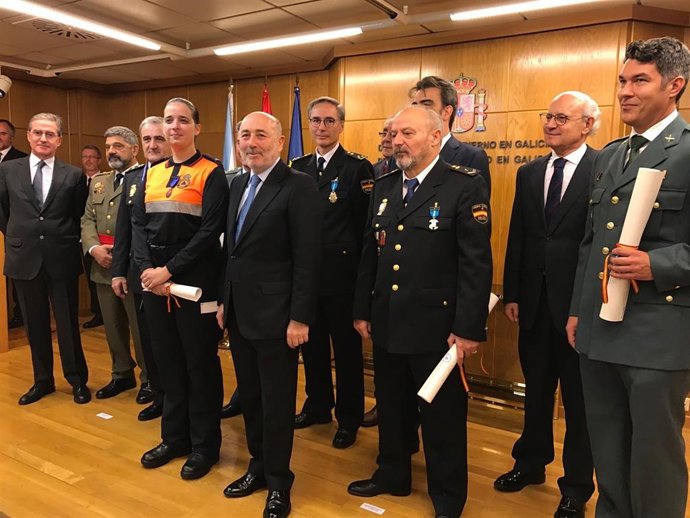 El delegado del Gobierno, Javier Losada, preside el acto conmemorativo del aniversario de la Carta Magna