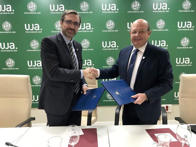 Audios, Fotos Y Nota Uja Y Colegio Oficial De Arquitectos De Jaén Firman Un Protocolo General De Actuación