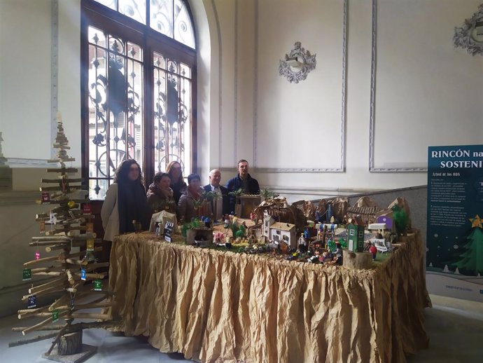 Diputación de Palencia apuesta por un Belén con materiales reciclados para difun