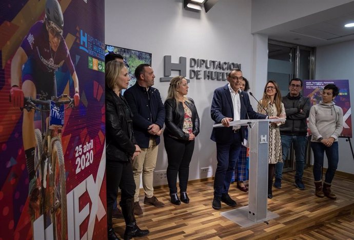 El presidente de la Diputación de Huelva, Ignacio Caraballo, presenta la prueba Huelva Extrema.