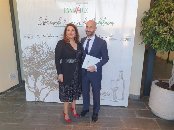 Carmen Crespo participa en la XXI 'Tribuna Landaluz'