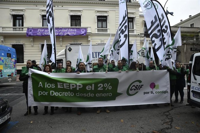 Concentración de CSIF frente a la Delegación del Gobierno de Madrid 