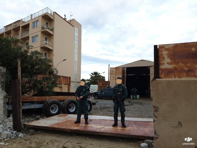 Agentes de la Guardia Civil en una operación contra el narcotráfico