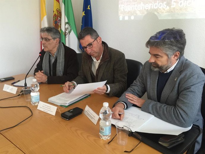 Huelva.- La Junta se reúne con el sector de la castaña para analizar sus problem