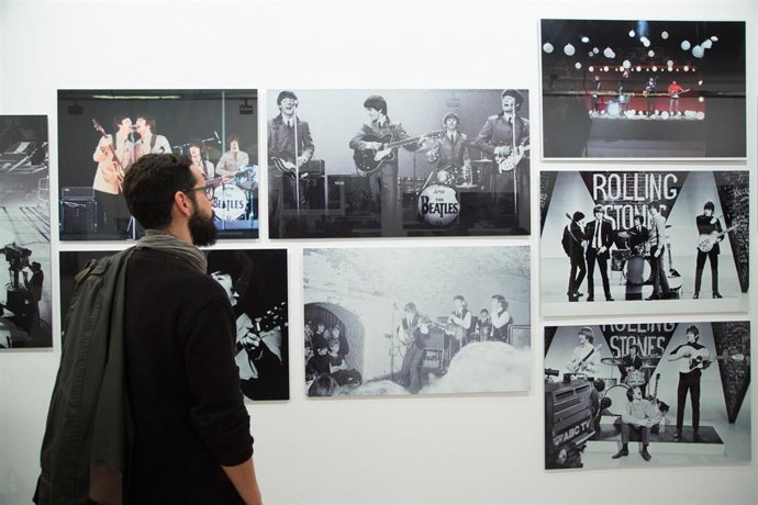 Exposición sobre Los Beatles y los Rolling Stones en La Térmica