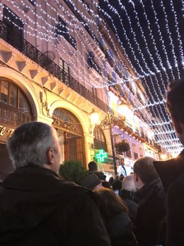 El alcalde Azcón enciende las luces de Navidad en Zaragoza