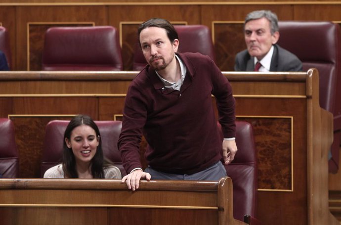 El secretari general d'Unides Podem, Pablo Iglesias, jura acatar la Constitució durant la sessió de constitució de les Corts per a la XIV Legislatura al Congrés dels Diputats, Madrid (Espanya), a 3 de desembre de 2019.