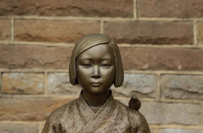 Una estatua que conmemora a las "mujeres de consuelo" coreanas.