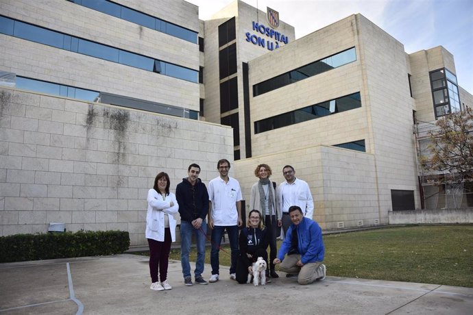 Primera visita incluida dentro del programa 'Dogspital' en el Hospital Universitario Son LLtzer
