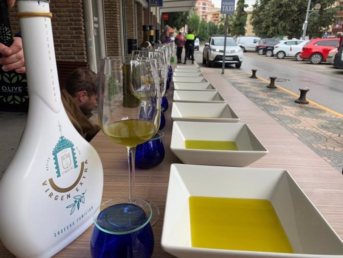 El aceite de Martos sale a la calle para su degustación y cata por la ciudadanía