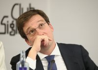 Almeida asegura que el insulto de Bardem le "anima" a seguir en su línea y remarca no ser "partidario" de Madrid Central