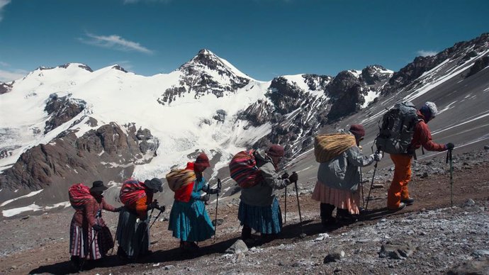 Fotograma del documental 'Cholitas'