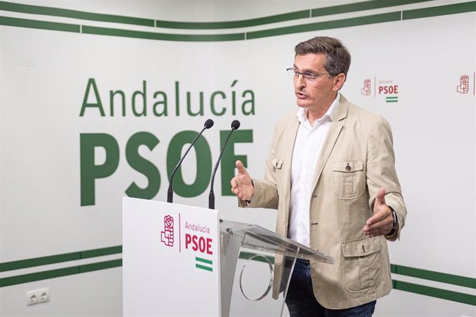 El secretario general del PSOE de Almería, José Luis Sánchez Teruel.