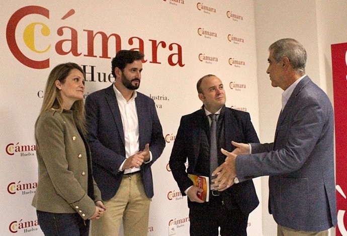 Reunión de Julio Díaz y María Ponce con Daniel Toscano y Arsenio Martínez