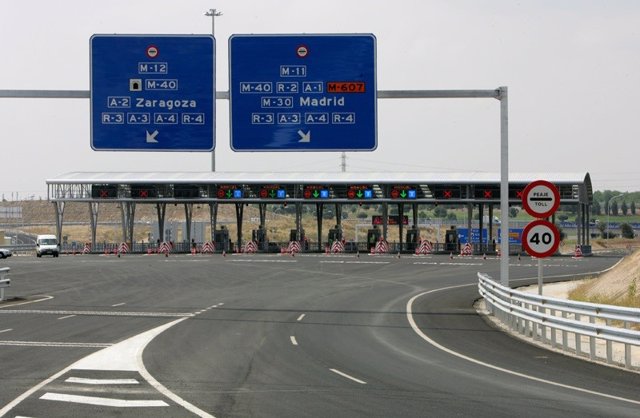 Autopista M-12 Eje Aeropuerto 