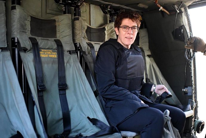 Alemania.- Kramp-Karrenbauer propone medidas adicionales contra Rusia tras el as