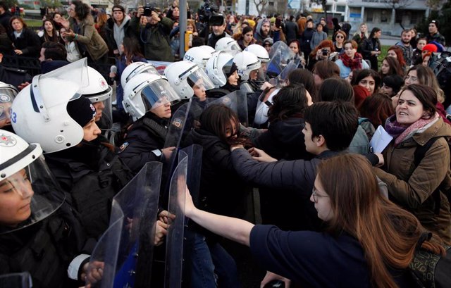 Protesta contra la violencia machista en Estambul