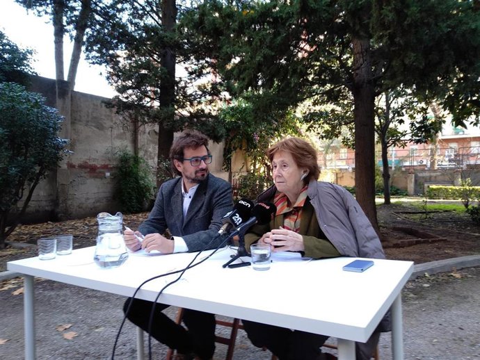 La pta.De Fundació Hbitat3 Carme Trilla y el dtor.Gral. Xavier Mauri