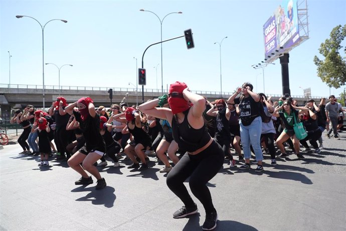 Performance 'El violador eres tú' de LasTesis en Chile