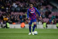 Junior: "Hay Messi para rato y hará 'hat-tricks' hasta que quiera"