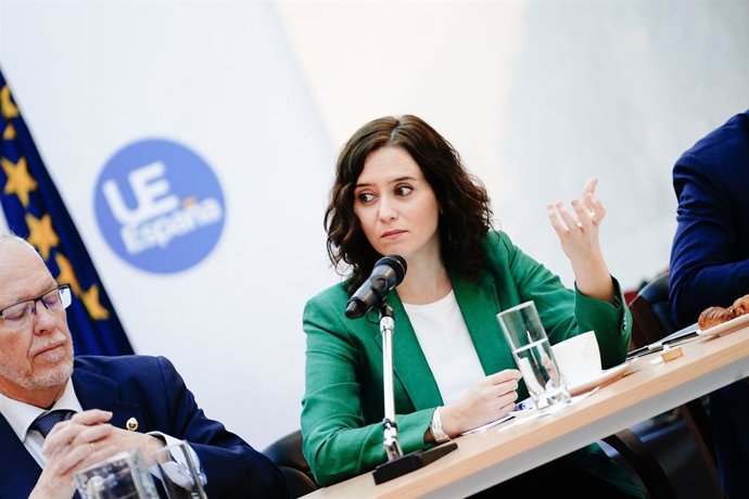 Más de 50 empresas y el Gobierno regional firman un protocolo de colaboración pa