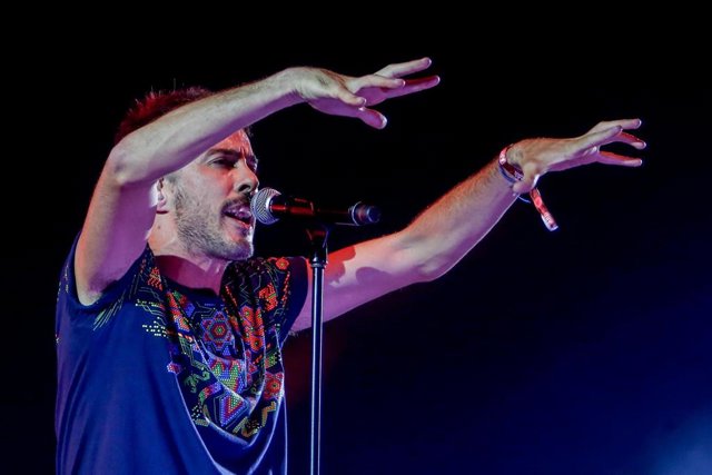 El cantante de Vetusta Morla, Juan Pedro Martín, 'Pucho' actuando junto a su grupo en el Festival Mad Cool celebrado en Valdebebas (Madrid).