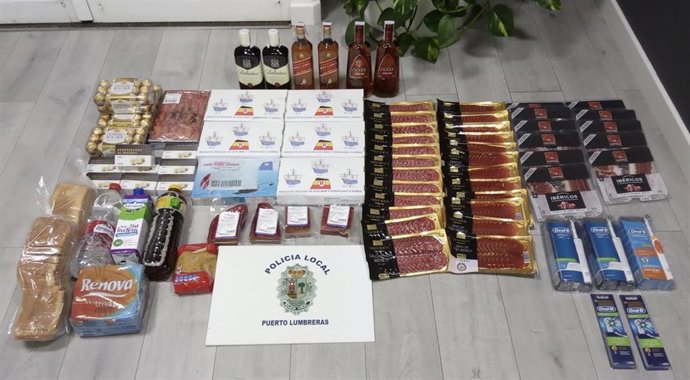 Productos incautados por la Policía Local de Puerto Lumbreras presuntamente sustraidos de cuatro supermercados