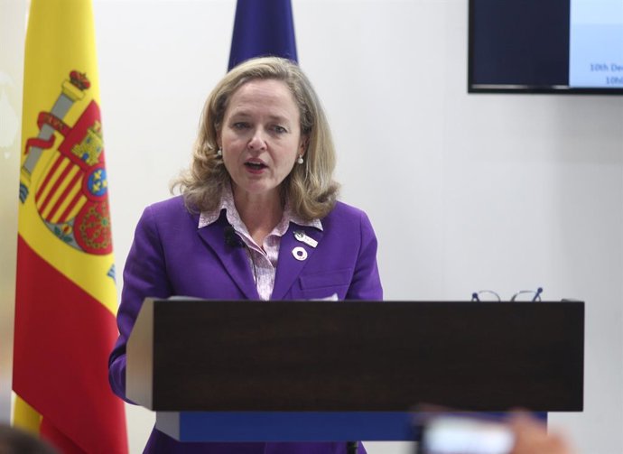 La ministra de Economía y Empresa en funciones, Nadia Calviño durante su intervención en una conferencia sobre financiación del Acuerdo París: `¿cómo movilizar a los inversores privados?