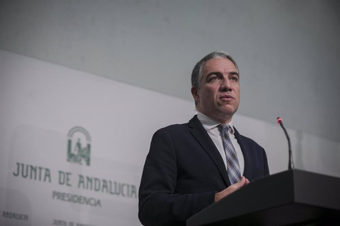 Rueda de prensa posterior a la reunión del Consejo de Gobierno de la Junta de Andalucía. El consejero de Presidencia, Elías Bendodo en el Palacio de San Telmo. Sevilla, a 10 de diciembre de 2019.